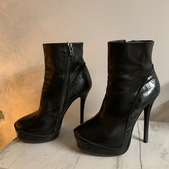 🚨Haider Ackermann Leather Stiletto Booties🚨 - Picture 2 of 6